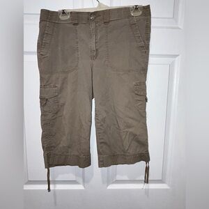 Gloria Vanderbilt Women Capri Cargo Pant/Shorts Button Closure Cotton Tan Size 6